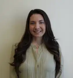 nicole-volmer Meghan<br />
Gumbman, LCSW, CDP Director of Geriatric Services